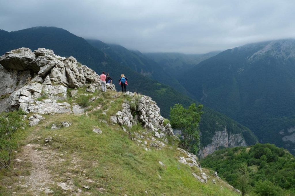 Wandelen over de Via Dinarica bij Lukomir Bosnië