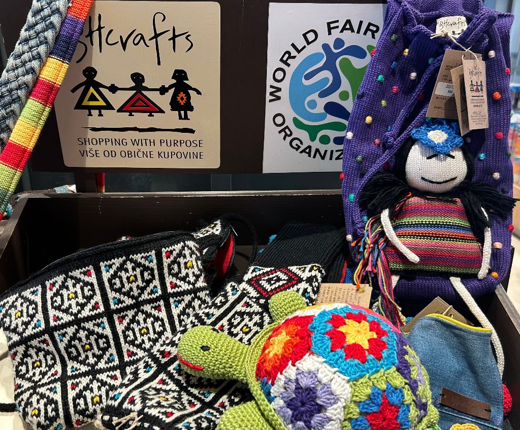 Bosnisch haakwerk van BH Crafts, handgemaakt traditioneel handwerk uit Bosnië en Herzegovina.