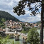 De Oude Brug in Konjic over de Neretva-rivier
